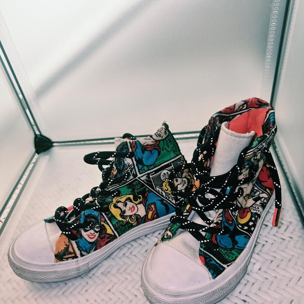 Chuck Taylor All Star Youth Comics High Top Sneakers with comic book panel desig